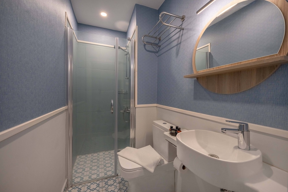 Standard Triple Room - Photo 2