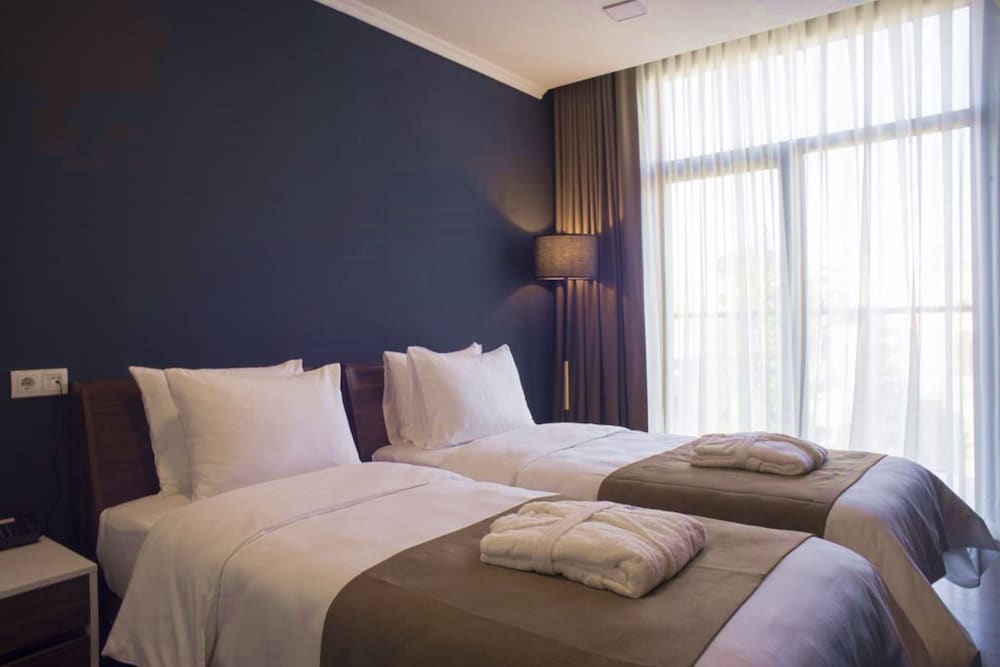 Twin Room - Photo 4