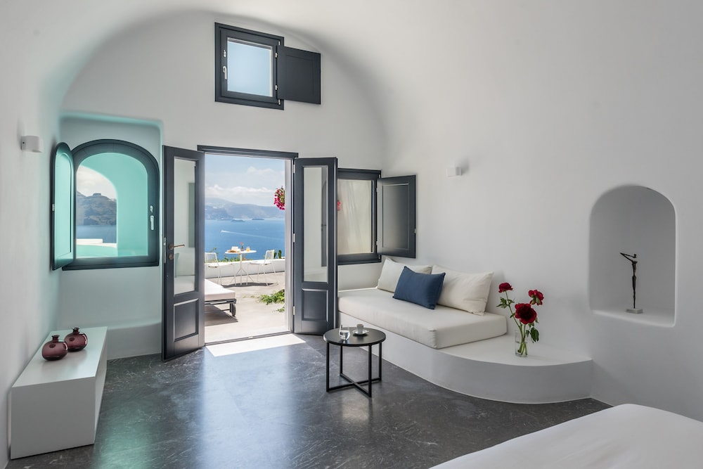 Honeymoon Suite, Plunge Pool, Caldera View