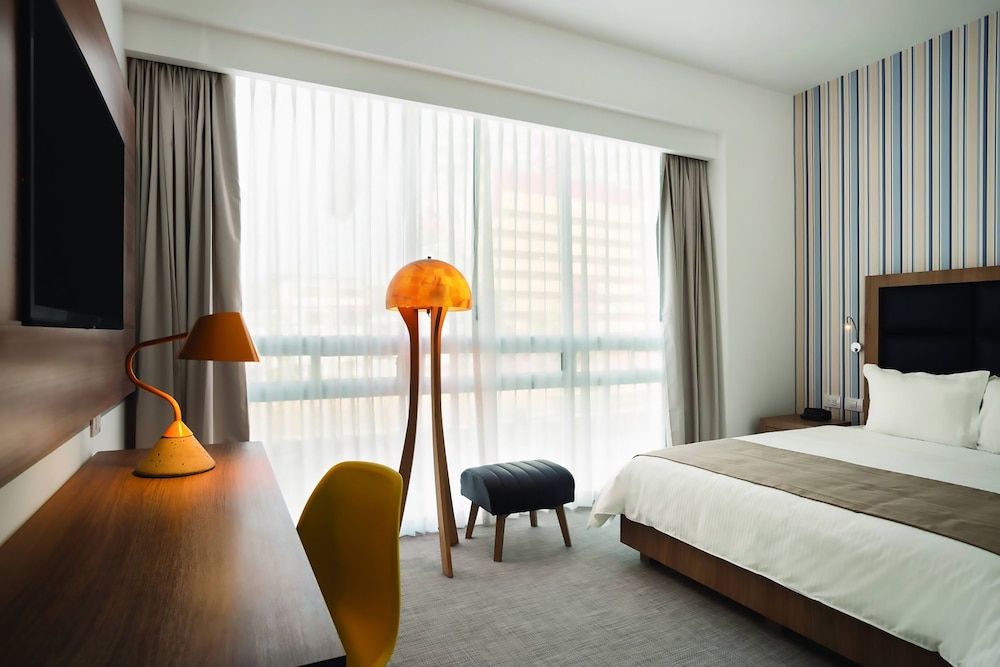 Room, 1 Queen Bed, Non Smoking (Fitness Room) photo 3