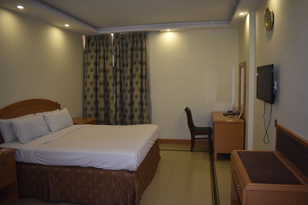 Executive Suite photo 1