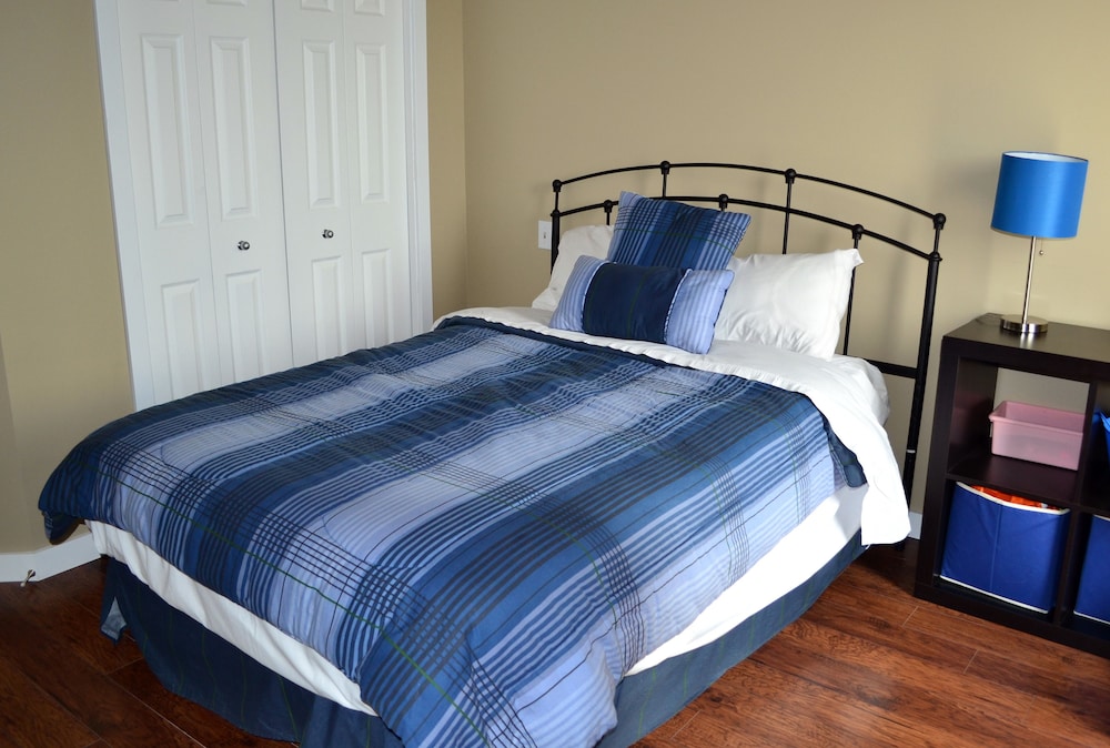 Signature Condo, 2 Bedrooms, Mountain View, Lakeside photo 2