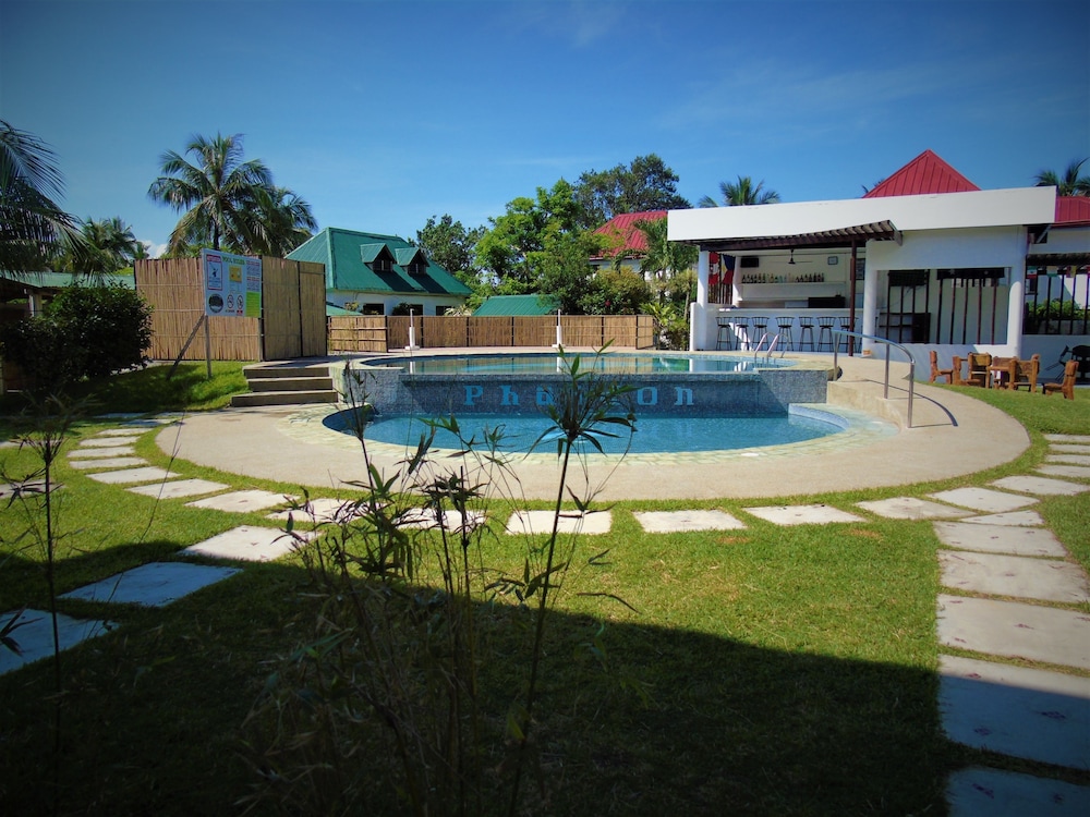 Superior Double Room, 1 Queen Bed, Pool Access, Poolside photo 3