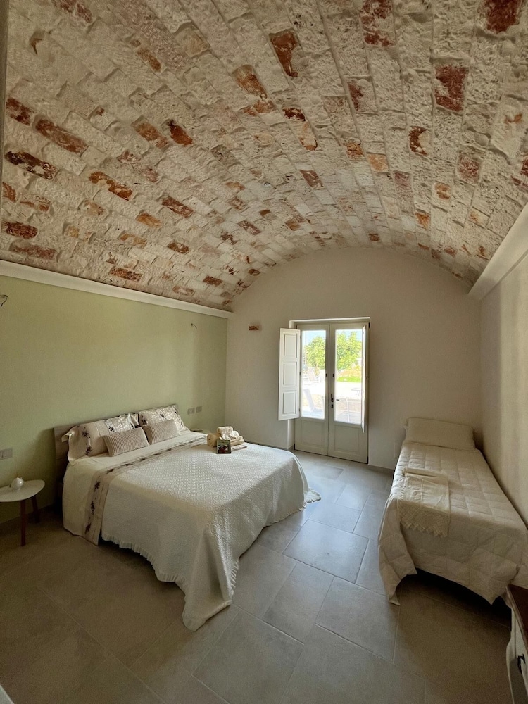 Comfort Triple Room, Pool View
