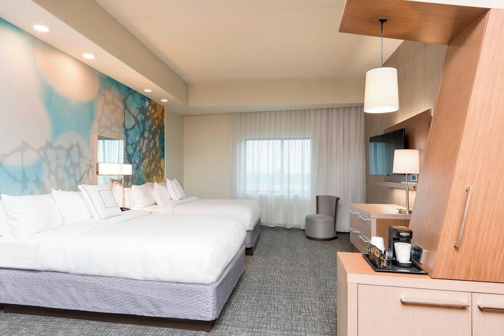 Room, 2 Queen Beds