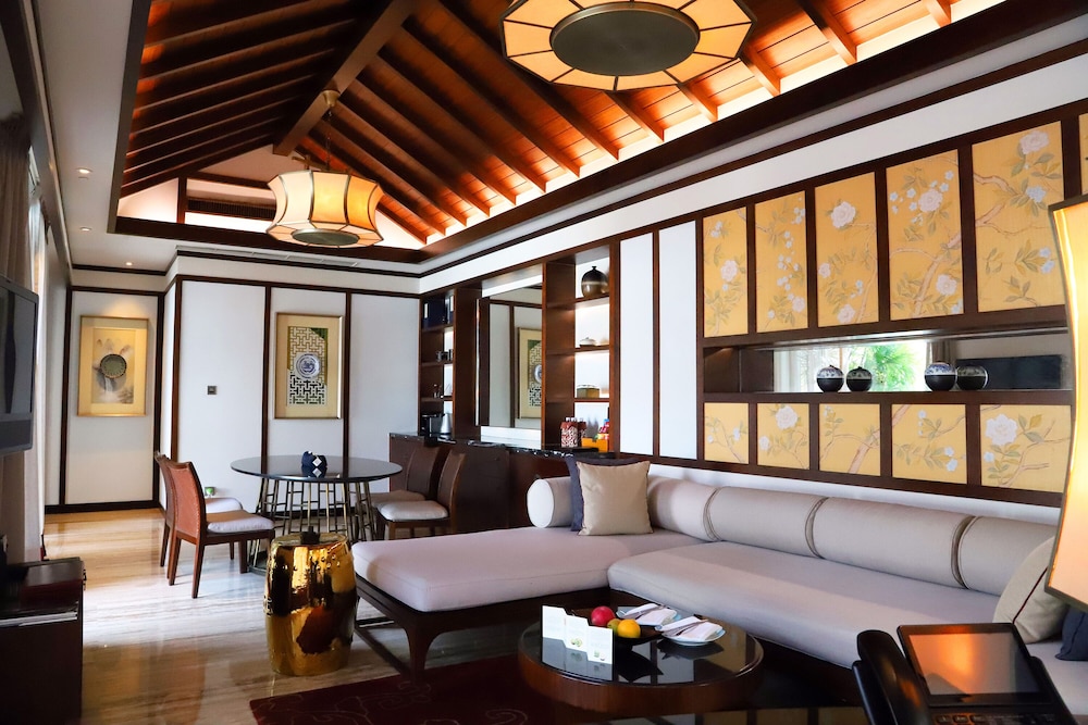 Wellbeing Hot Spring Villa