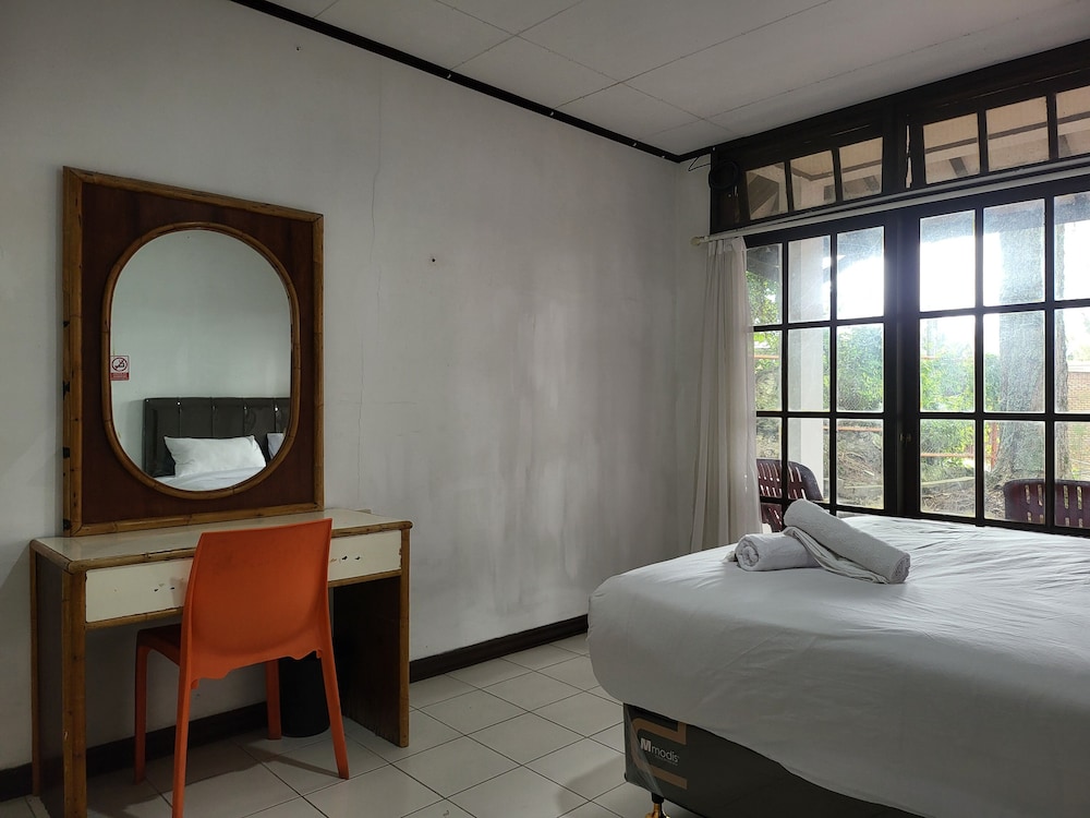 Standard Double Room photo 3