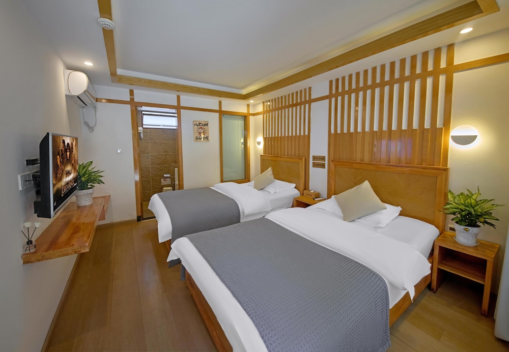 Classic Twin Room, Multiple Beds, Non Smoking, Garden View