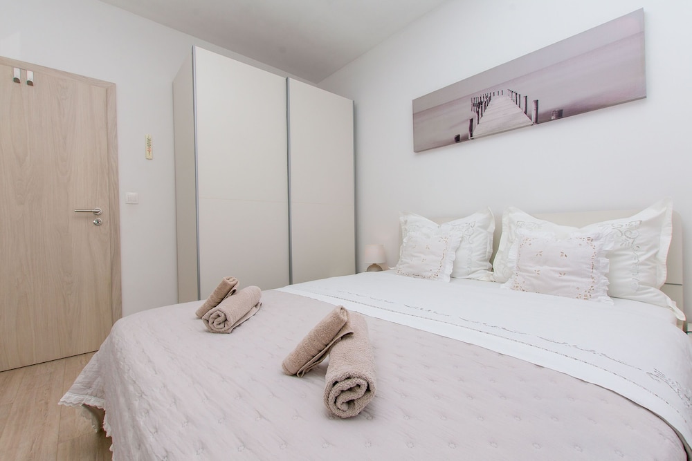 Apartment (A1) photo 1