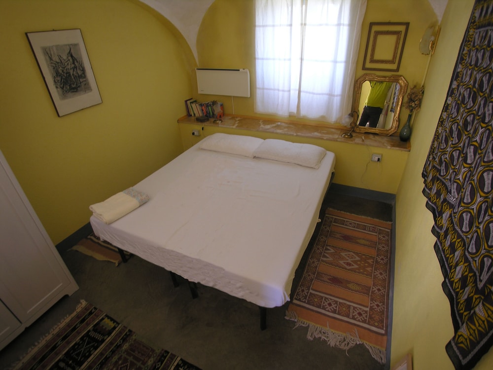 Basic Double Room, Mountain View photo 1