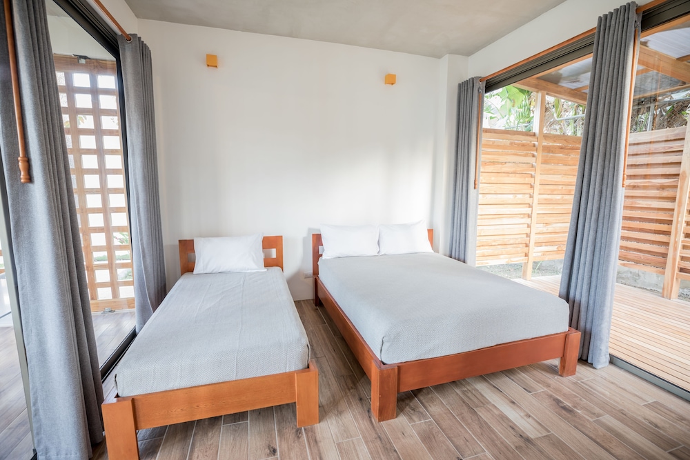 Bungalow, Multiple Beds, Non Smoking, Pool View photo 1