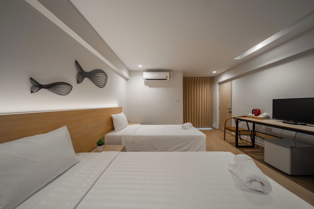 Standard Twin Room, 2 Twin Beds photo 3
