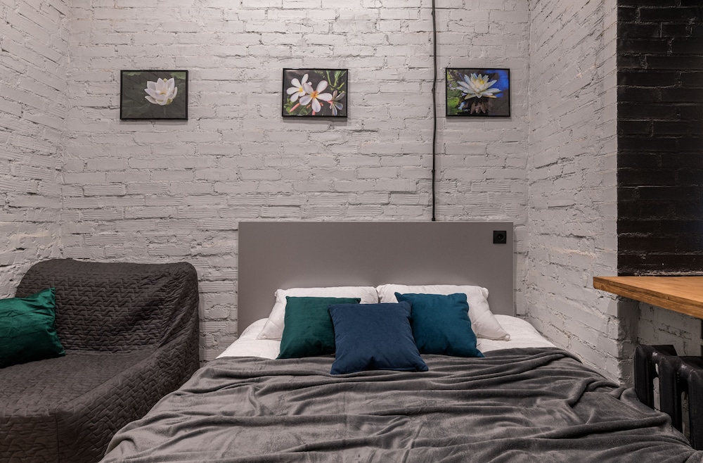 Family Studio, Ground Floor
