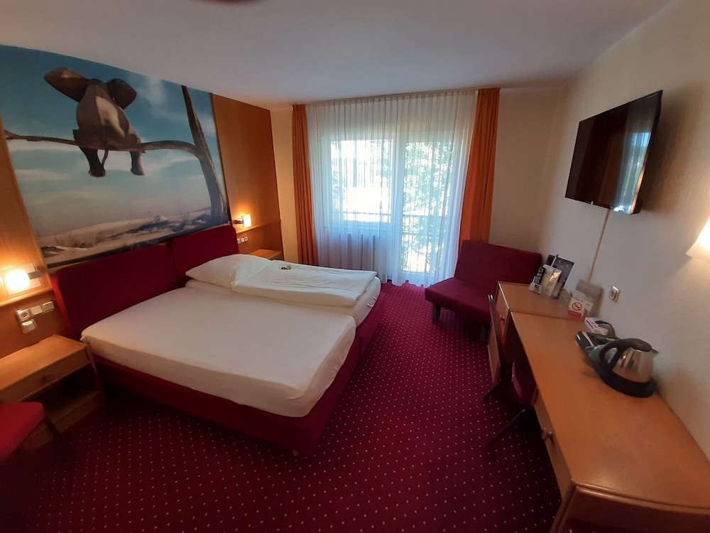 Standard Single Room, Non Smoking, Mezzanine photo 3
