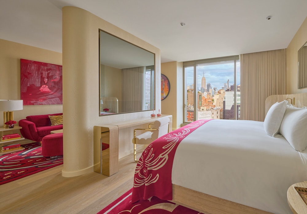 High Line King Junior Suite Mobility Accessible