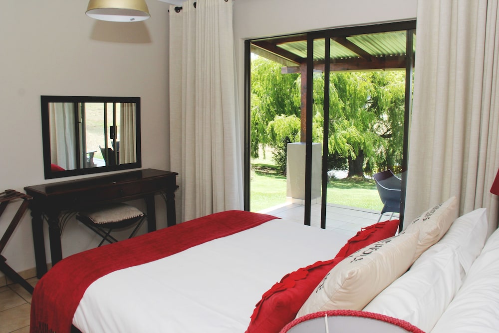 Comfort Cottage, 2 Bedrooms (Pretty Pig) photo 3