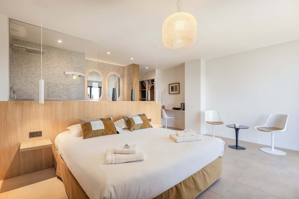 Executive Room photo 1