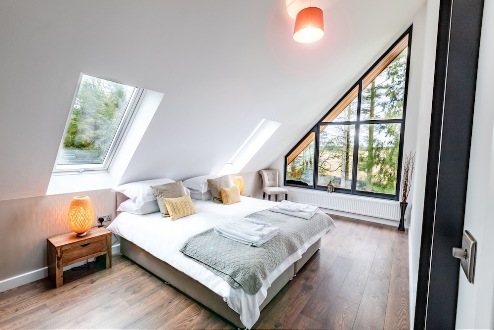 Luxury Apartment, Shared Bathroom (8 Person Lodge) photo 3