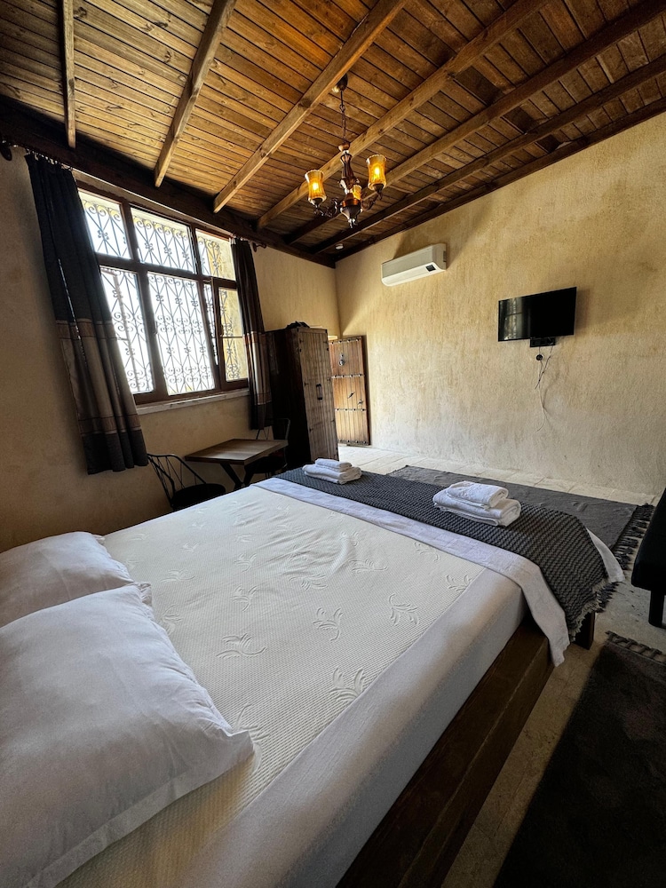 Basic Room, Mountain View