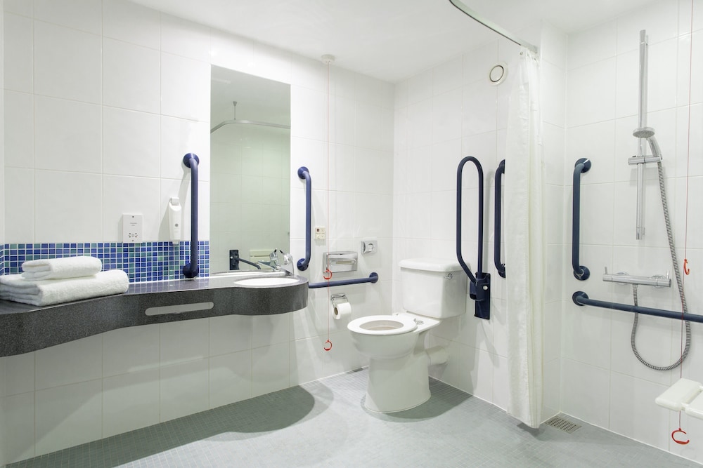 Standard Room, 2 Twin Beds, Accessible (Free Hot Breakfast) - Photo 6