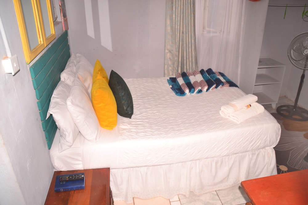 Economy Double Room photo 1