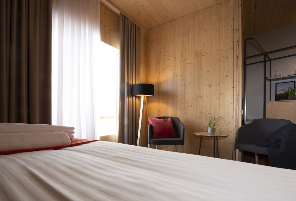 Superior Double or Twin Room - Photo 4