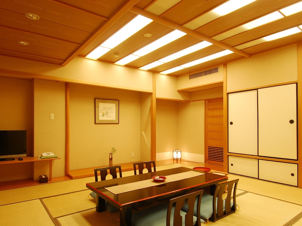 Spacious Japanese Style Room, 50+sqm, Non Smoking photo 2