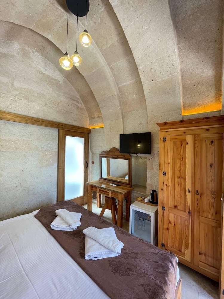 Standard Room - Photo 9