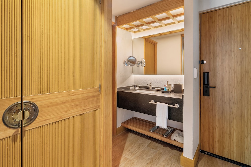Deluxe Room, 2 Double Beds (Plus) - Photo 5