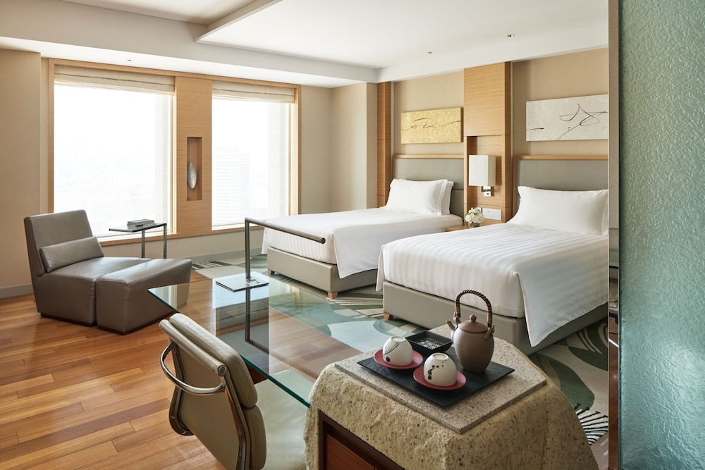 Premium with Two Twin Beds (Non Smoking) - Photo 1