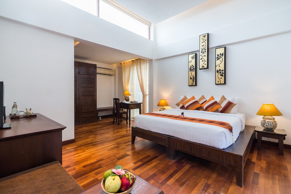 Junior Double or Twin Room photo 3