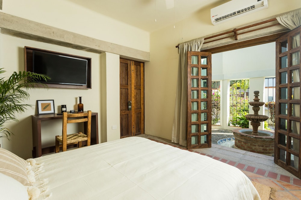 Superior Room - Photo 6