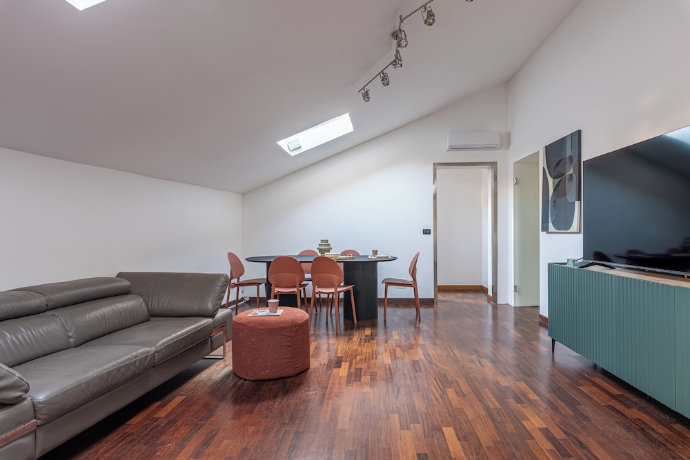 Condo, 3 Bedrooms