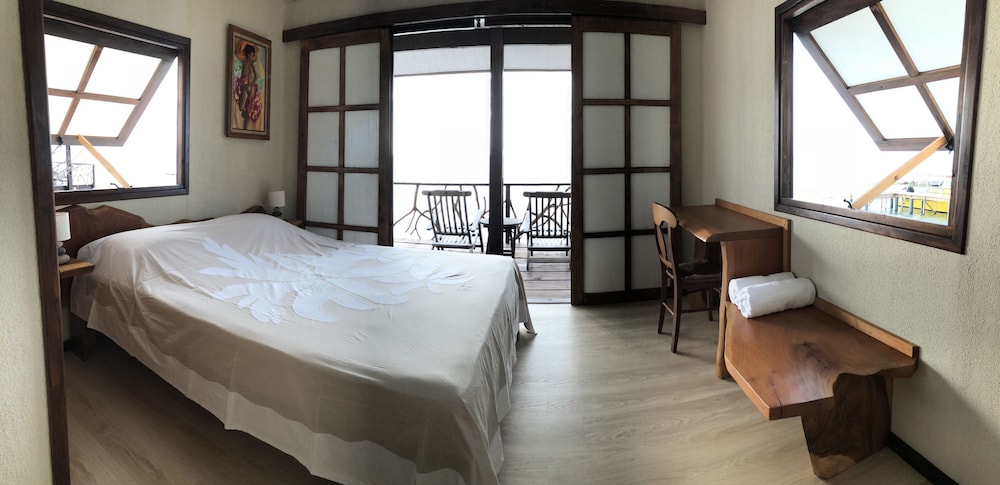 Bungalow, Sea View photo 2
