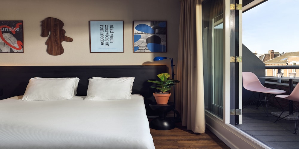 Deluxe Room, City View photo 2