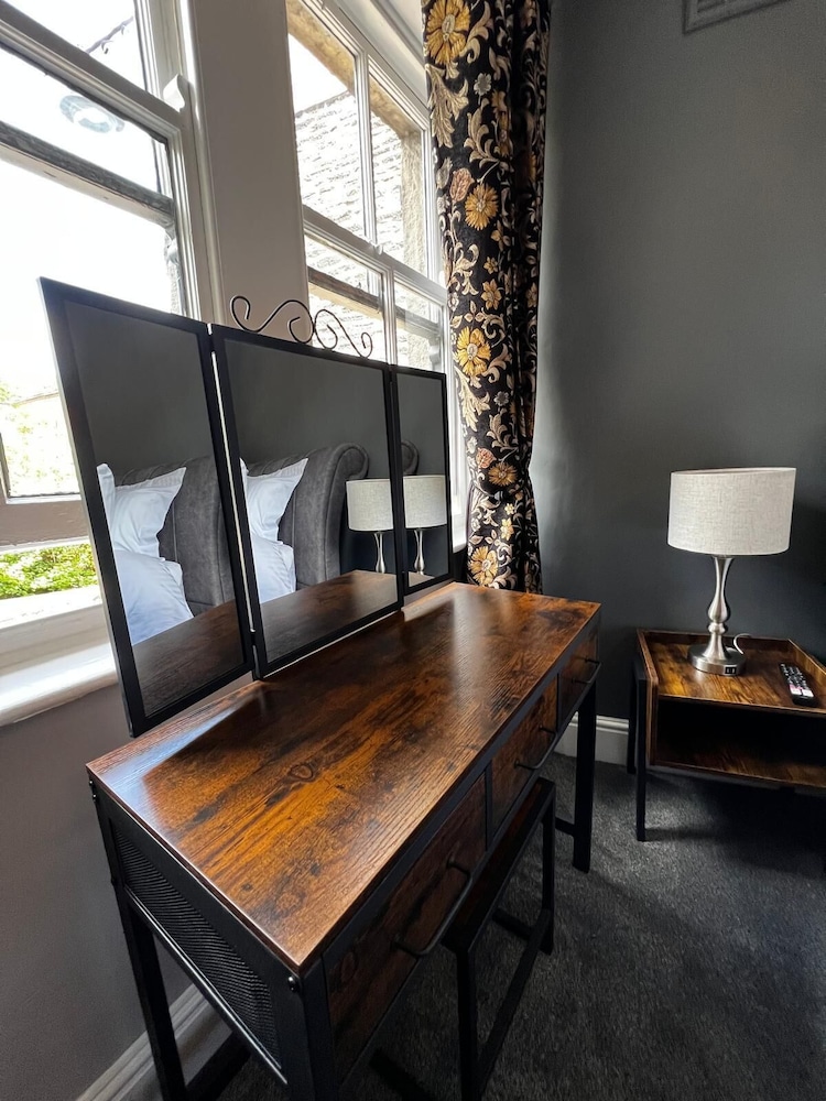 Luxury Suite, Ensuite (Queen) photo 1