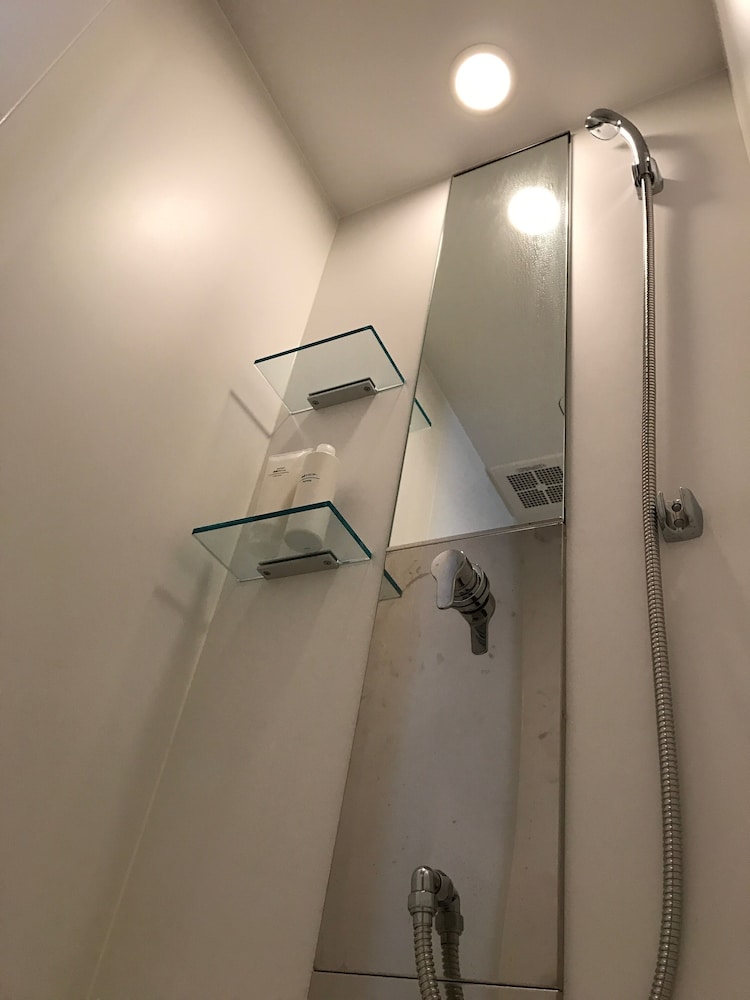 Triple Room (3-C) - Photo 7