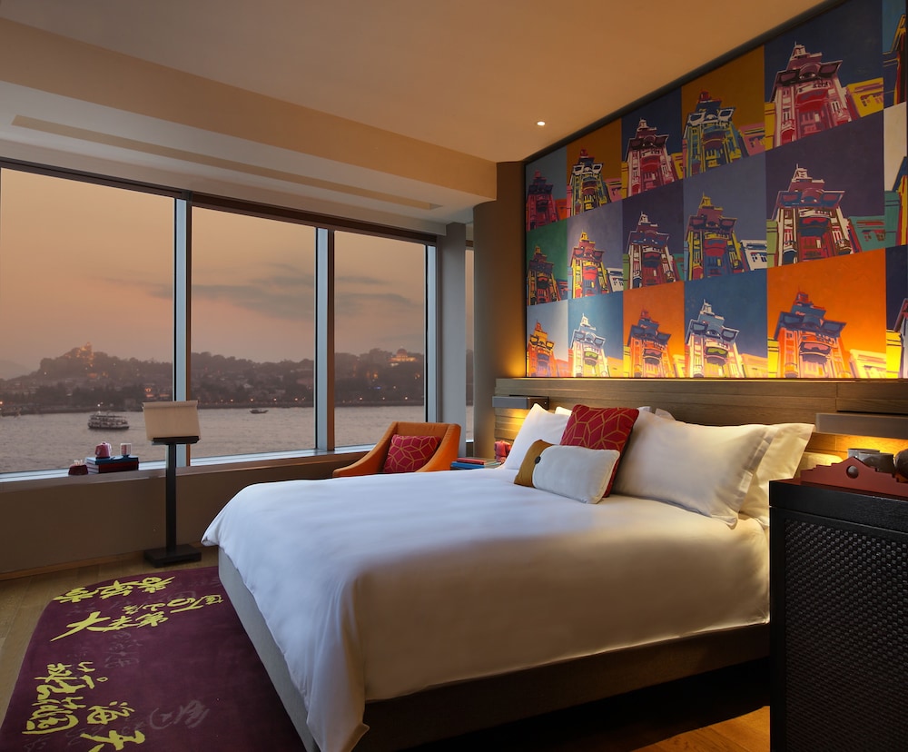 Standard Room, 1 King Bed, Sea View (High Floor) - Photo 5