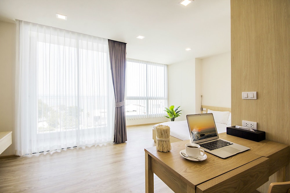 Studio, Ocean View