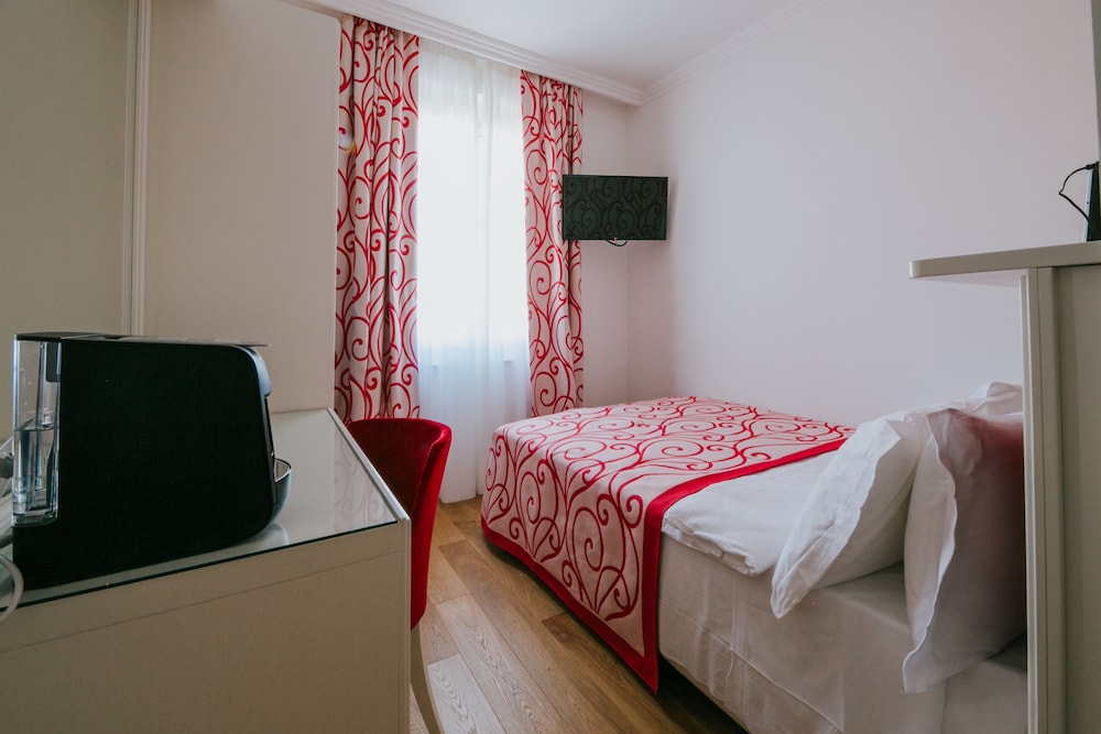 Comfort Double Room - Photo 11