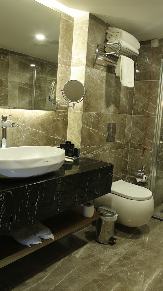 Comfort Room - Photo 5