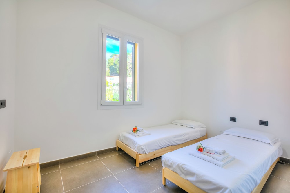 Family Apartment, 2 Bedrooms (Perla Marina 2 - Seaside)
