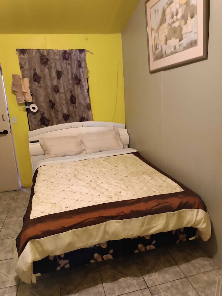 City Double Room Single Use photo 1