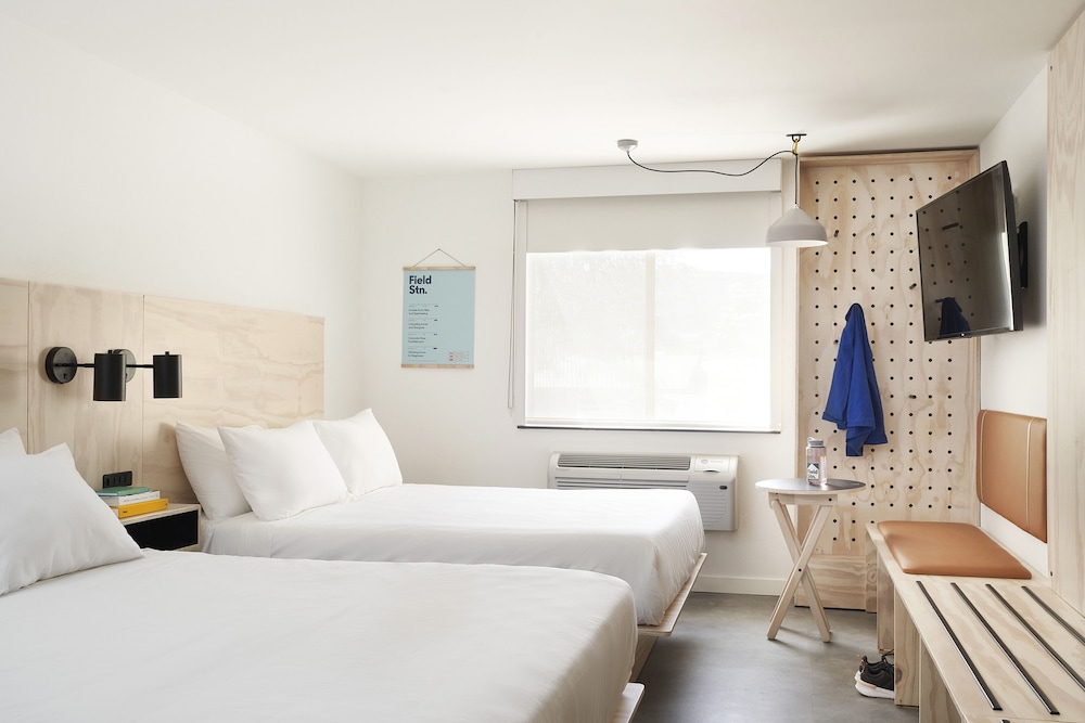 Room, 2 Queen Beds, Accessible - Photo 1