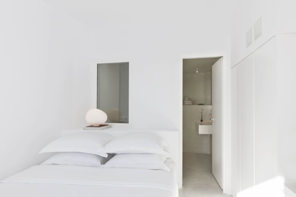 Deluxe Villa, 2 Bedrooms, Jetted Tub, Sea View (Drop)