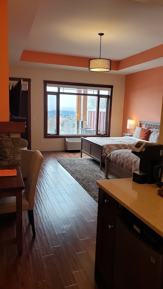 Luxury Double Room, 2 Queen Beds, City View