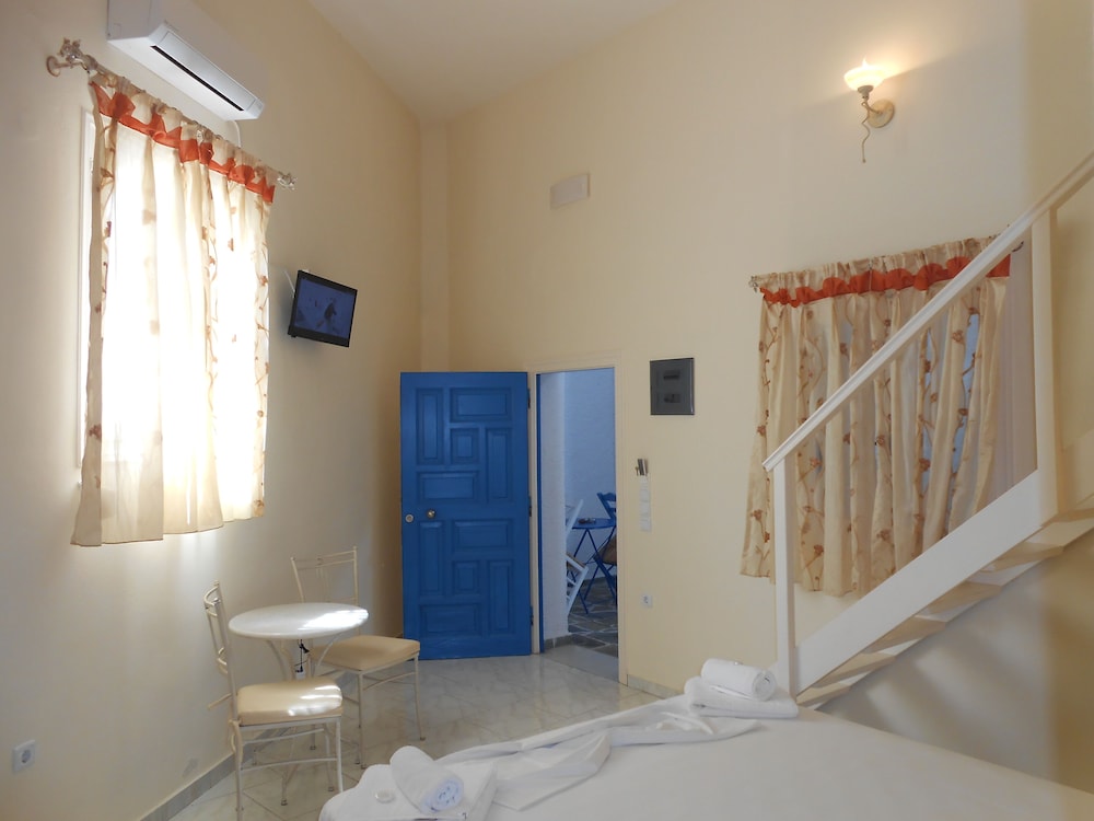 Traditional Double Room (No 2) photo 3