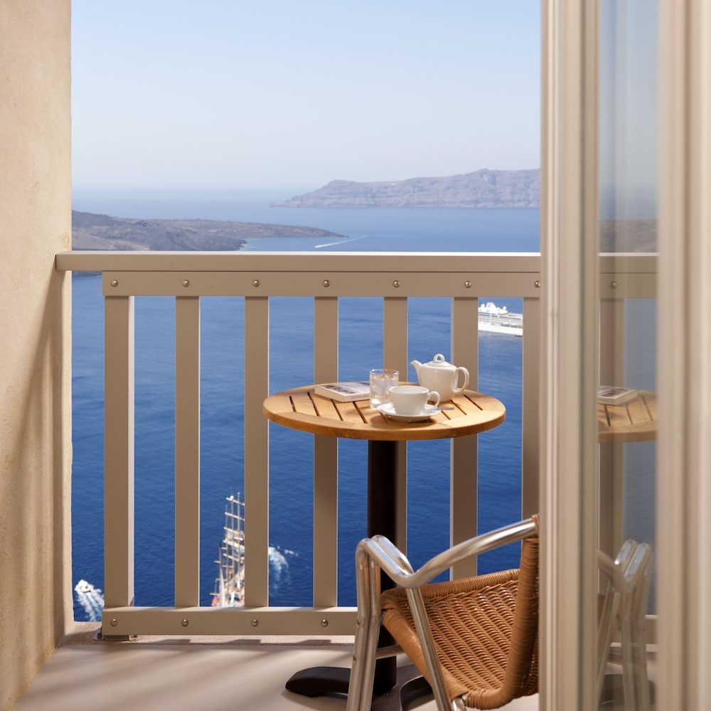 Suite, Jetted Tub, Sea View (Petit) - Photo 2