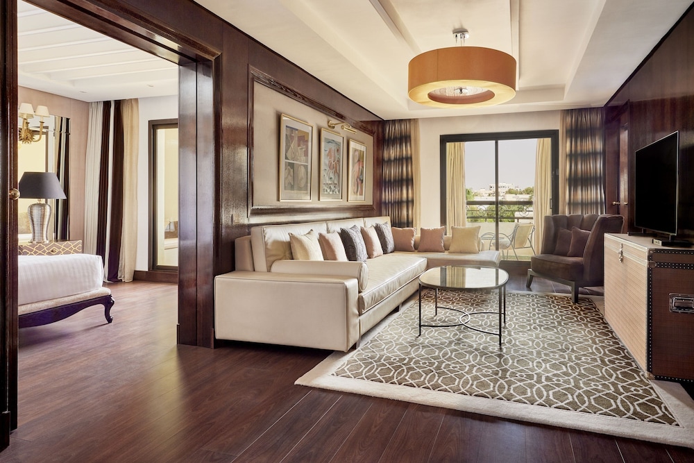 Suite, 1 King Bed, Balcony, Pool View - Photo 6