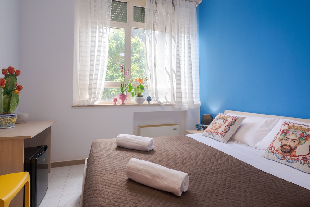 Double Room, Ensuite, Sea View - Photo 15